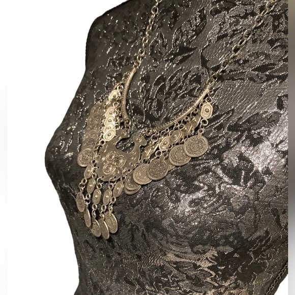 ORNATE Heavy Double Sided Medallion Necklace - Picture 2 of 6